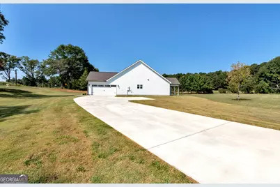 6376 Brockton Loop, Jefferson, GA 30549 - Photo 10