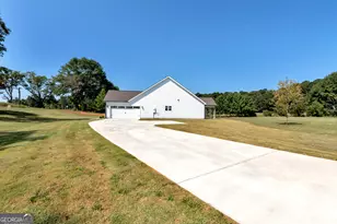 6376 Brockton Loop, Jefferson, GA 30549 - Photo 10