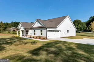 6376 Brockton Loop, Jefferson, GA 30549 - Photo 4