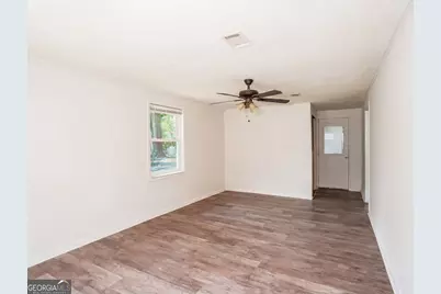 733 Sutton Street, Jesup, GA 31545 - Photo 8