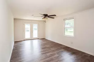 733 Sutton St, Jesup, GA 31545 - Photo 10