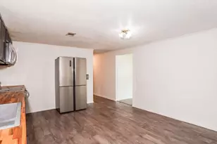 733 Sutton St, Jesup, GA 31545 - Photo 6