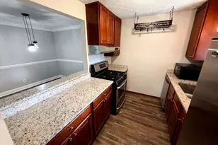 6818 Glenridge Dr, Sandy Springs, GA 30328 - Photo 14