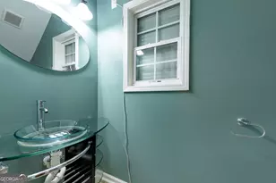 1079 Sims St SW, Atlanta, GA 30310 - Photo 6