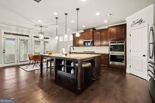 716 Genesee Pt, Newnan, GA 30263 - Photo 14