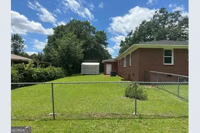 1300 Stonewall Street, Dublin, GA 31021 - Photo 18