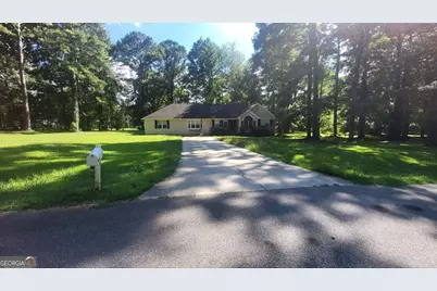 102 Douglas Court, Eatonton, GA 31024 - Photo 1