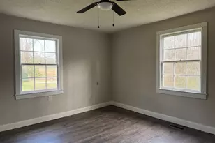 734 Bowersville Rd, Carnesville, GA 30521 - Photo 12