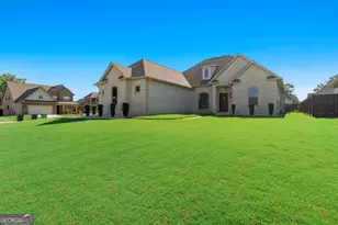 100 Georgia Dean St, Warner Robins, GA 31088 - Photo 2
