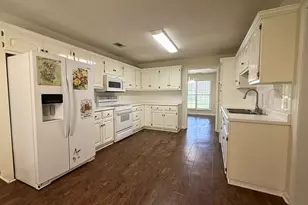 1129 Bartlett Dr, Statesboro, GA 30461 - Photo 8