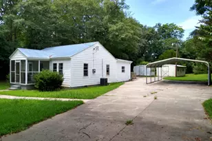 113 Maple St, Hartwell, GA 30643 - Photo 2