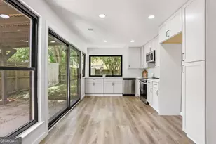 3 Marseilles Ct, Savannah, GA 31419 - Photo 6