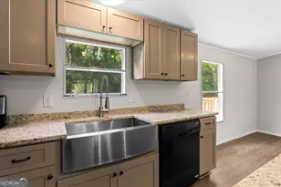 337 Valley View Dr, Byron, GA 31008 - Photo 22