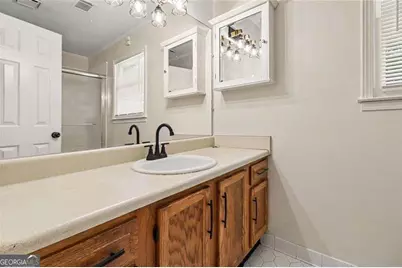 7101 Woodridge Lane, Union City, GA 30291 - Photo 8