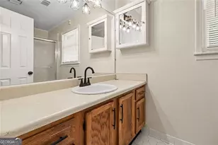 7101 Woodridge Ln, Union City, GA 30291 - Photo 8