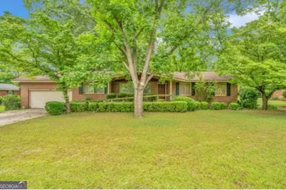 111 Roberson Street, Dublin, GA 31021 - Photo 1