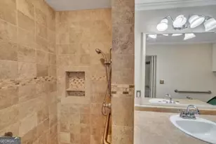 111 Roberson St, Dublin, GA 31021 - Photo 8
