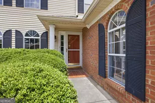 401 Live Oak Ln, Dalton, GA 30721 - Photo 2