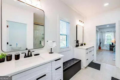 1239 Plaza Avenue SW, Atlanta, GA 30310 - Photo 38