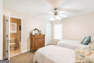 608 Twelve Oaks Drive, Warner Robins, GA 31088 - Photo 16