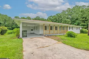 13 Brown St, Toccoa, GA 30577 - Photo 2