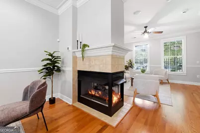 211 Merritts Avenue NW, Atlanta, GA 30313 - Photo 8