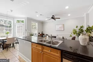 211 Merritts Ave NW, Atlanta, GA 30313 - Photo 10