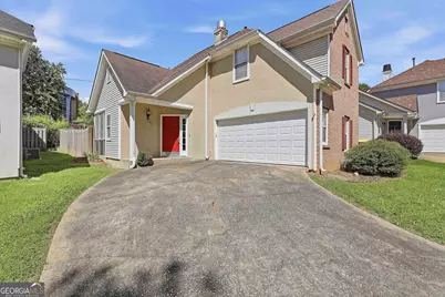 130 S Fairfield Drive, Peachtree City, GA 30269 - Photo 2