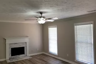915 Burning Bush Dr, Loganville, GA 30052 - Photo 2