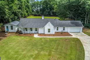 135 Dixie Ln, Covington, GA 30014 - Photo 2