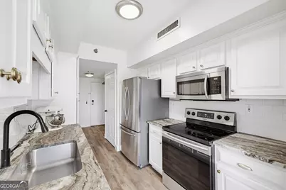 1 Biscayne Drive NW #802, Atlanta, GA 30309 - Photo 8