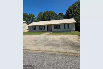 2317 Laura Court NE, Milledgeville, GA 31061 - Photo 1