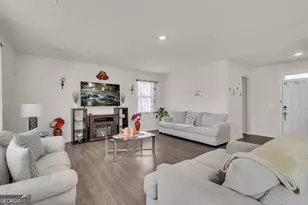 135 Starbuck Parkway, Pendergrass, GA 30567 - Photo 10