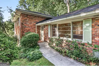 6885 Heathfield Drive, Atlanta, GA 30328 - Photo 2