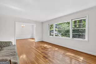 6885 Heathfield Dr, Atlanta, GA 30328 - Photo 6