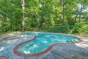 6885 Heathfield Dr, Atlanta, GA 30328 - Photo 38