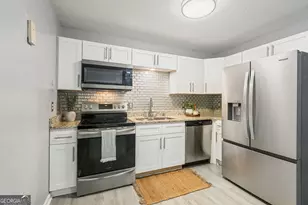 1209 N Hampton Dr, Hampton, GA 30228 - Photo 16