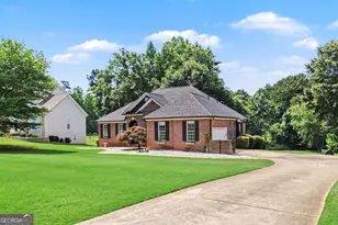 80 Bay Dr, Newnan, GA 30263 - Photo 4