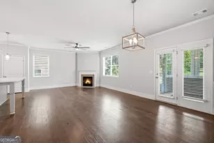 6464 Crosscreek Ln, Flowery Branch, GA 30542 - Photo 10