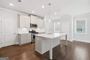 6464 Crosscreek Ln, Flowery Branch, GA 30542 - Photo 12