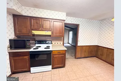 123 Hazel Way, Lagrange, GA 30241 - Photo 4
