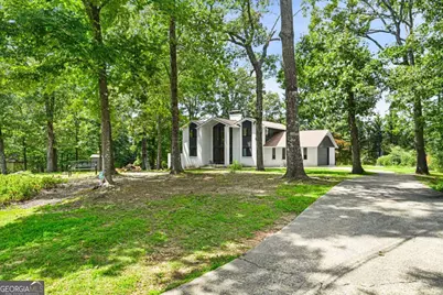 1113 Honeysuckle Drive, Canton, GA 30114 - Photo 4