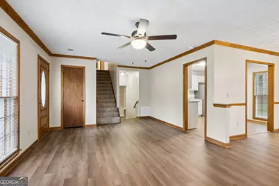 5540 Princeton Oaks Drive, Sugar Hill, GA 30518 - Photo 4