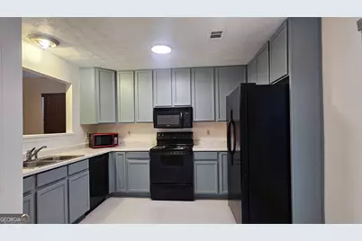 5851 Giles Road, Lithonia, GA 30058 - Photo 4