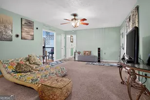 8198 Rockbridge Rd, Lithonia, GA 30058 - Photo 8