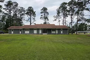 221 Collins St, Lyons, GA 30436 - Photo 1
