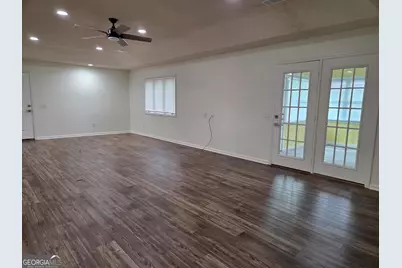 221 Collins Street, Lyons, GA 30436 - Photo 8