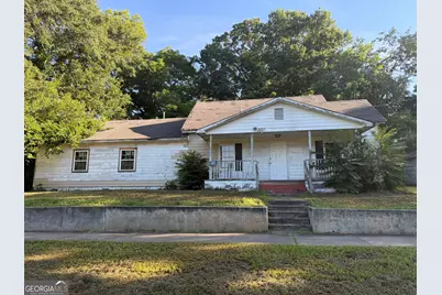 523 E Solomon St, Griffin, GA 30223 - Photo 1
