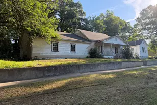 523 E Solomon St, Griffin, GA 30223 - Photo 4