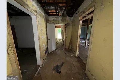 523 E Solomon St, Griffin, GA 30223 - Photo 6